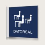 Flaggskylt Datorsal Mörkblå 150 x 150 mm