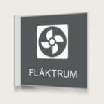Flaggskylt Fläktrum Charcoal 150 x 150 mm