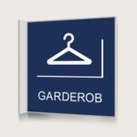 Flaggskylt Garderob Mörkblå 150 x 150 mm