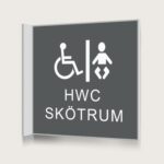 Flaggskylt HWC / Skötrum Charcoal 150 x 150 mm