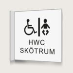 Flaggskylt HWC / Skötrum Vit 150 x 150 mm