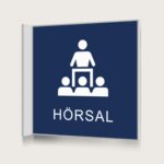 Flaggskylt Hörsal Mörkblå 150 x 150 mm