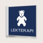 Flaggskylt Lekterapi Mörkblå 150 x 150 mm