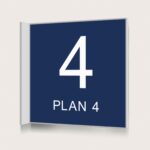 Flaggskylt Plan 4 Mörkblå 150 x 150 mm