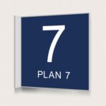 Flaggskylt Plan 7 Mörkblå 150 x 150 mm