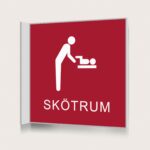 Flaggskylt Skötrum Röd 150 x 150 mm