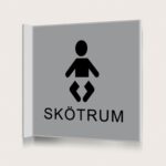 Flaggskylt Skötrum 2 Silver 150 x 150 mm