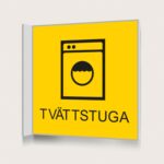 Flaggskylt Tvättstuga Gul 150 x 150 mm