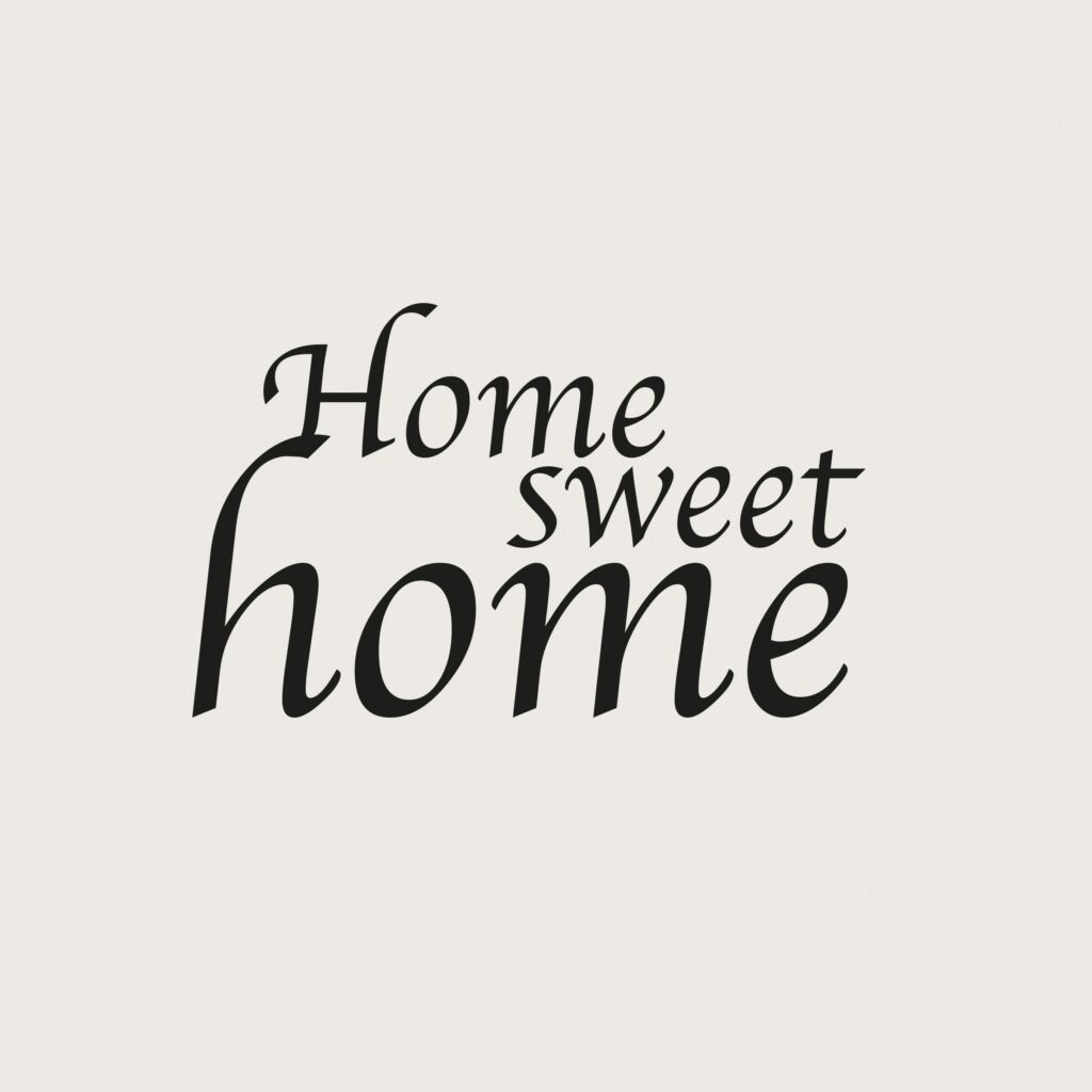 Väggtext Home sweet home